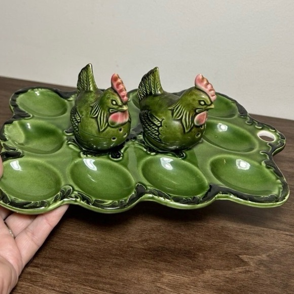 Made in Japan Other - Vintage 70’s Green Salt & Pepper Rooster Devils Egg Tray Made in Japan 🇯🇵